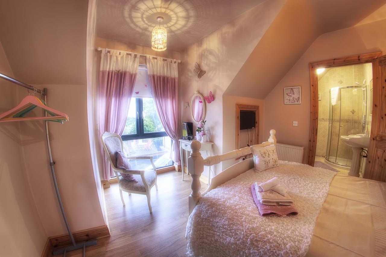 Bed and Breakfast Walkers Nest Carlingford Esterno foto