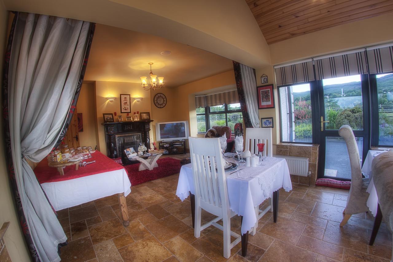 Bed and Breakfast Walkers Nest Carlingford Esterno foto
