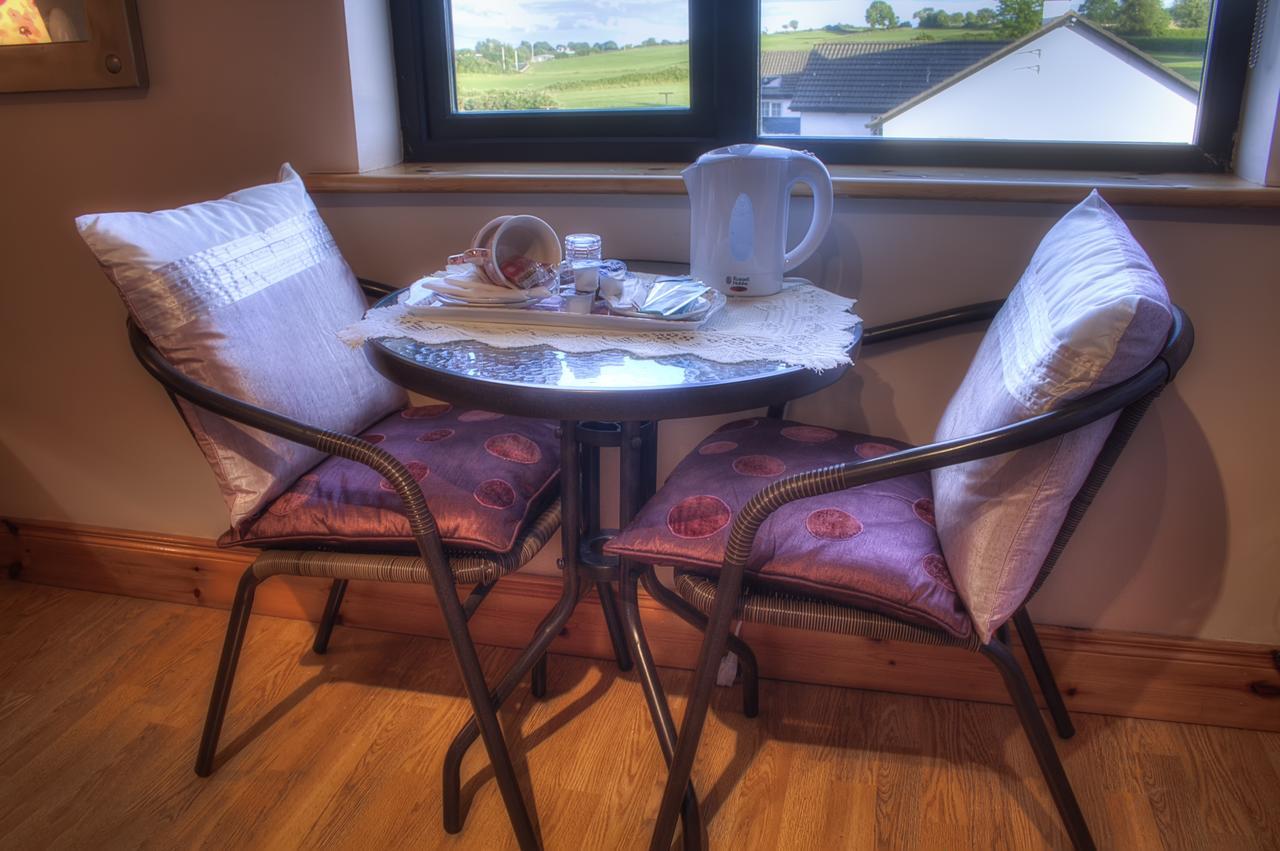 Bed and Breakfast Walkers Nest Carlingford Esterno foto