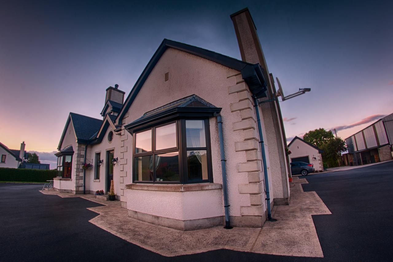 Bed and Breakfast Walkers Nest Carlingford Esterno foto