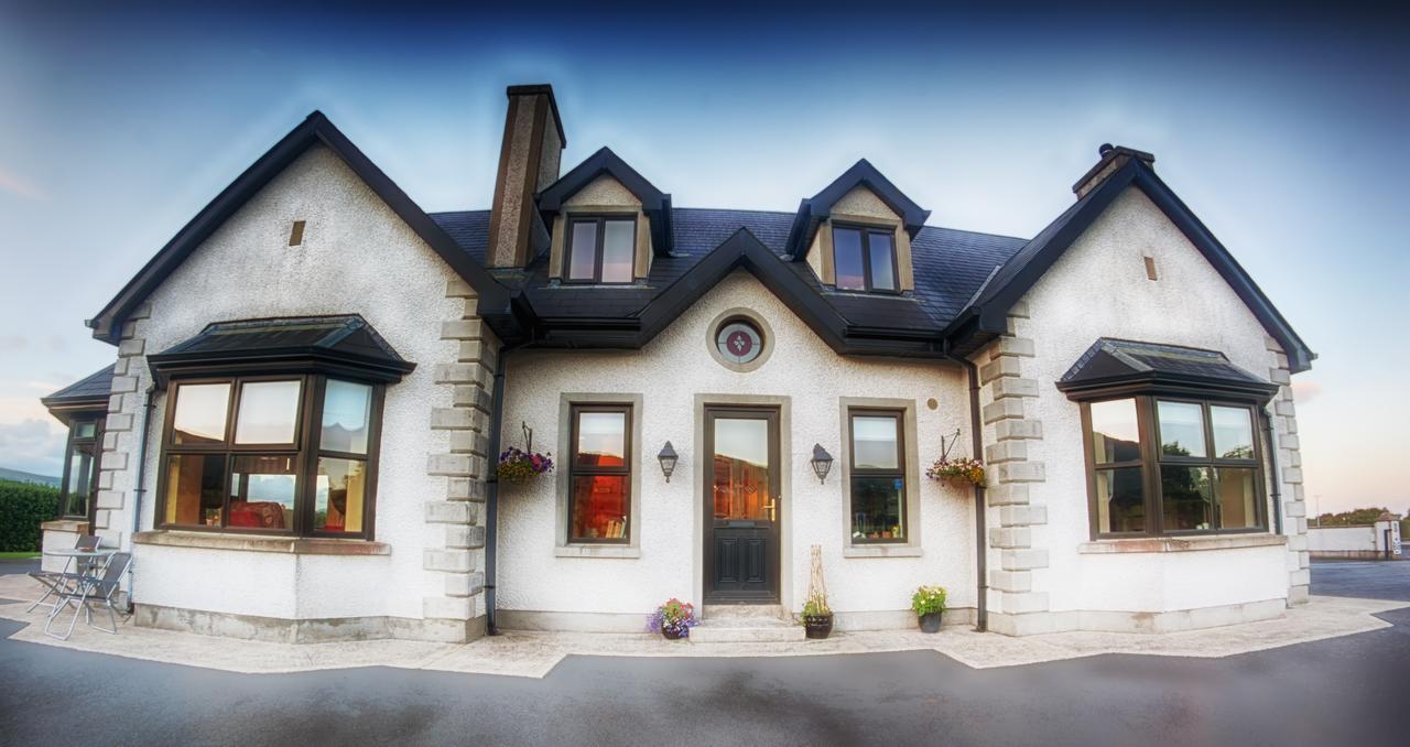 Bed and Breakfast Walkers Nest Carlingford Esterno foto